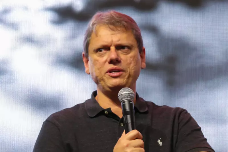 Tarcísio busca negociar tarifas de Trump e gera desconforto no clã Bolsonaro