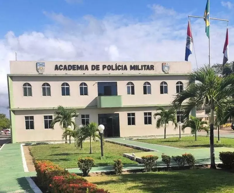 Tenente da PM é preso em Alagoas após enviar nudes para colega de farda — caso choca corporação