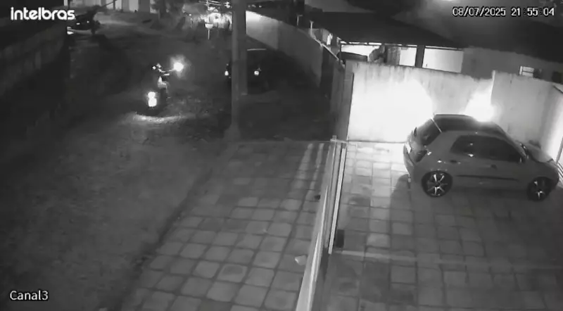 Tiroteio em João Pessoa: homens em moto atiram contra residência; veja o vídeo