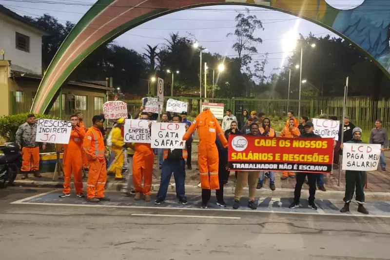 Trabalhadores terceirizados da Petrobras protestam em Cubatão por salários atrasados; estatal rompe contrato