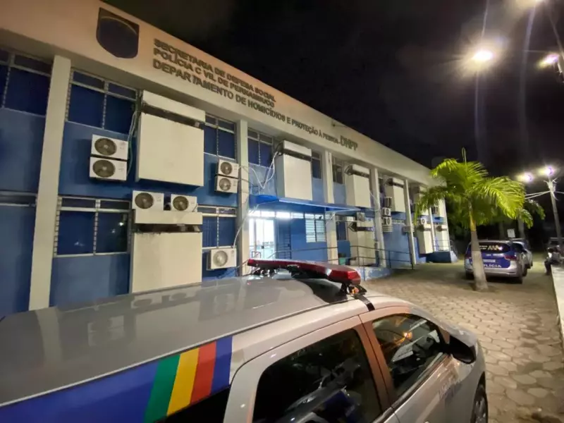 Tragédia em Pernambuco: Homem morre esfaqueado pela ex-companheira com filho de 11 meses nos braços