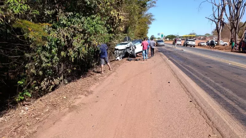 Tragédia na BR-153: Colisão entre carreta e carro deixa vítimas fatais no Tocantins