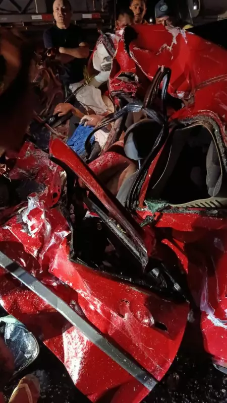 Tragédia na BR-316: Colisão entre carro e carreta deixa três mortos em São Francisco do Pará