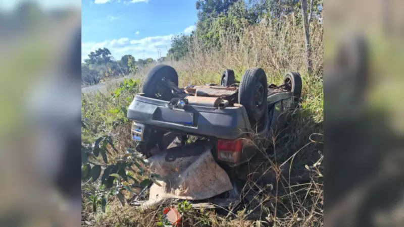 Tragédia na MG-413: Motorista morre após carro capotar ao atingir canaleta em Araguari