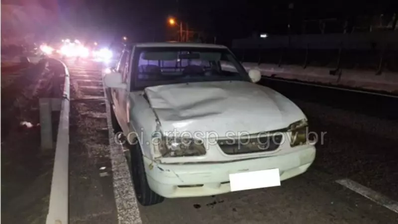Tragédia na Rodovia de Sorocaba: Homem morre após ser arremessado por caminhonete em acidente chocante