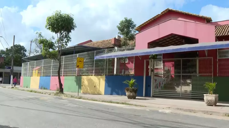 Tragédia na Serra: Jovem morre em tiroteio perto de creche; crianças se escondem em pânico