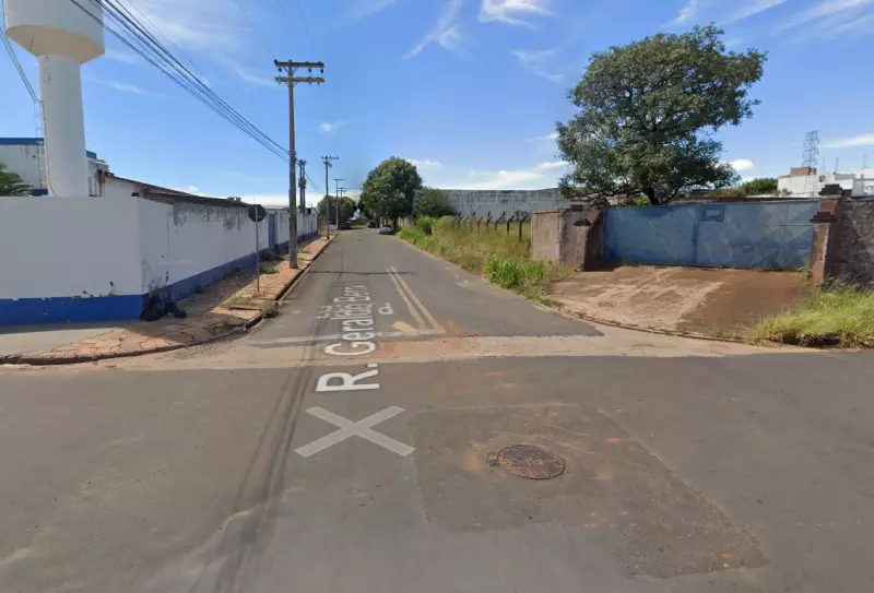Tragédia no interior de SP: idoso desmaia, cai na rua e é atropelado por caminhão