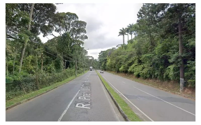 Tragédia no trânsito: Jovem perde controle de moto e morre após colisão em Juiz de Fora