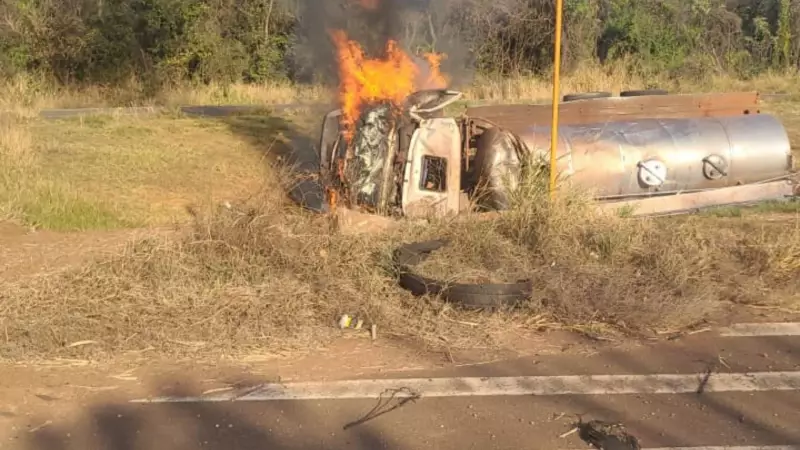 Tragédia no Triângulo Mineiro: Caminhoneiro morre esmagado em acidente com caminhão-tanque em chamas