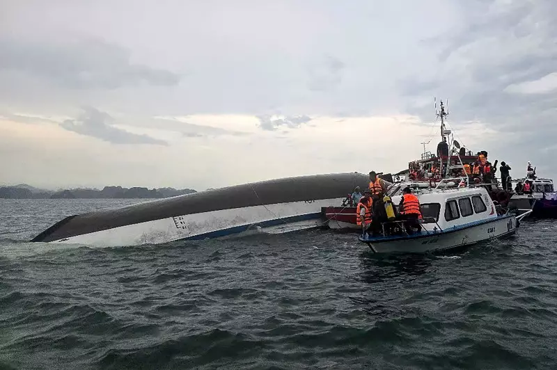 Tragédia no Vietnã: Barco turístico vira durante tempestade e deixa dezenas de mortos