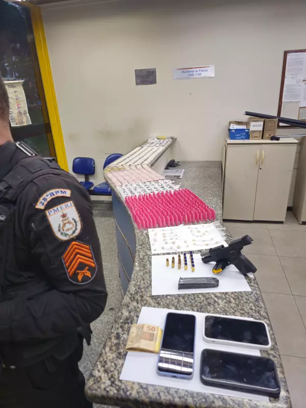 Três homens são presos por tráfico de drogas em Barra Mansa: operação apreende cocaína e maconha