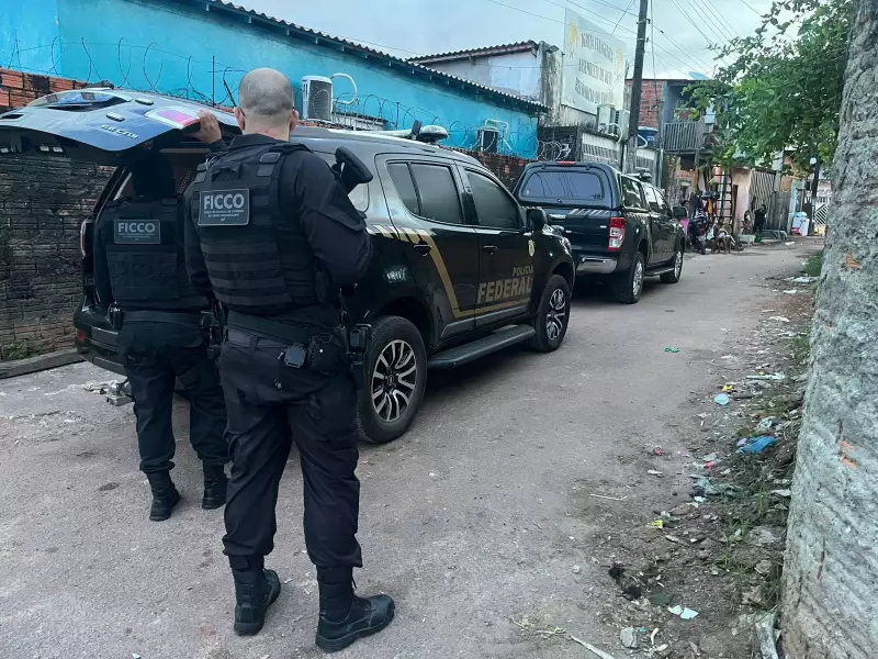 Trio é preso em Macapá suspeito de furtar armamento de policial federal