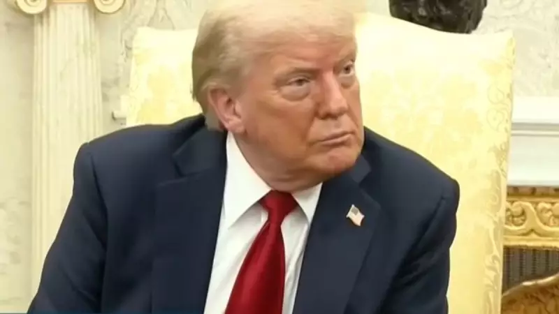 Trump ameaça Rússia com tarifas de até 100% em busca de paz: o que está por trás dessa jogada?