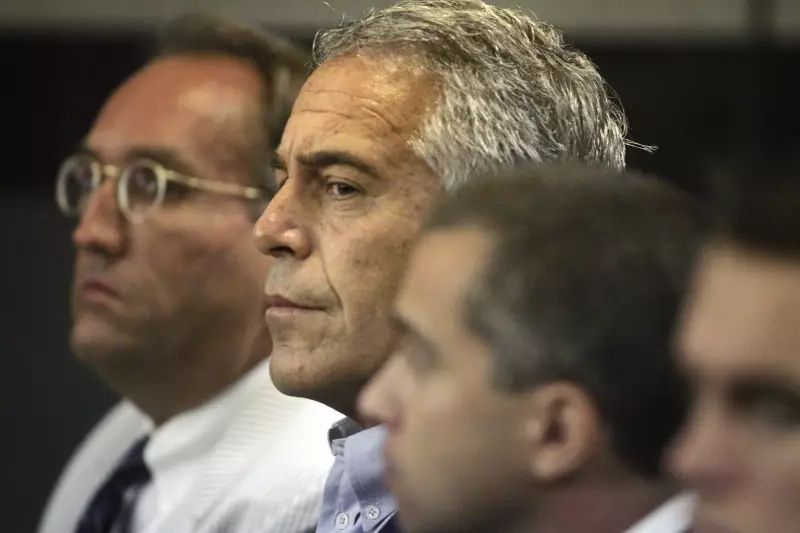 Trump entra na Justiça contra Wall Street Journal por reportagem sobre Epstein e exige US$ 10 bilhões