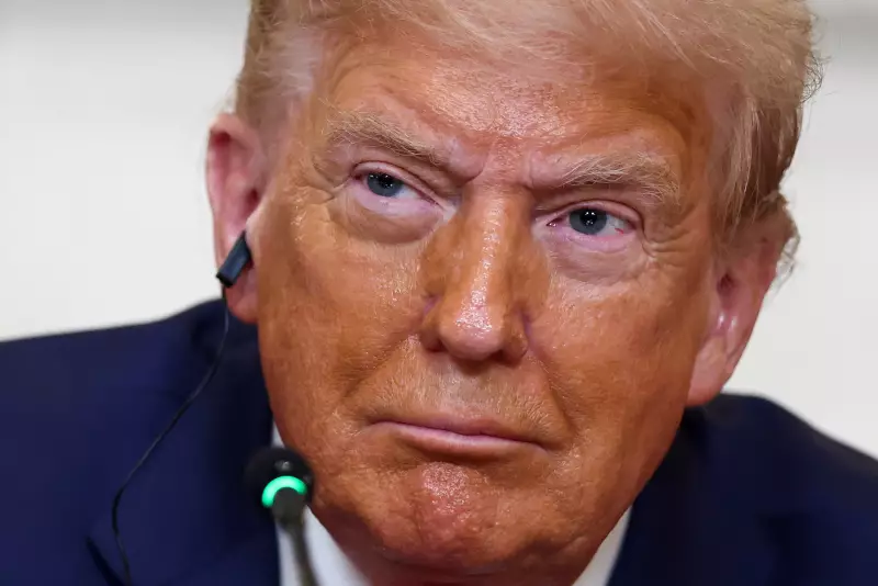 Trump justifica tarifas ao México e UE: cartéis de drogas e déficit comercial em foco