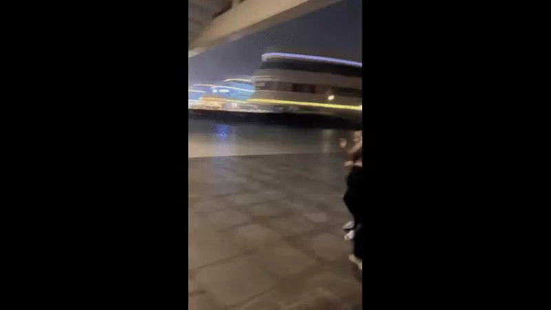 Tufão na China: Criança é levada pelo vento e cenas caóticas viralizam — Veja o vídeo chocante!