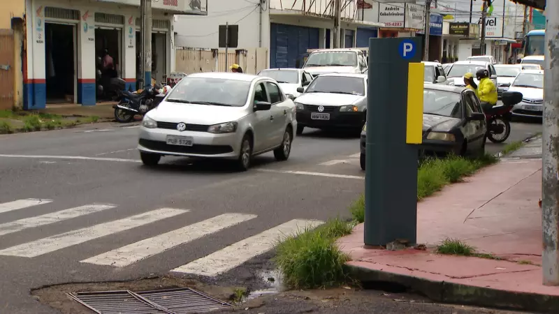 Uberlândia aprova estacionamento rotativo por aplicativo: veja como vai funcionar