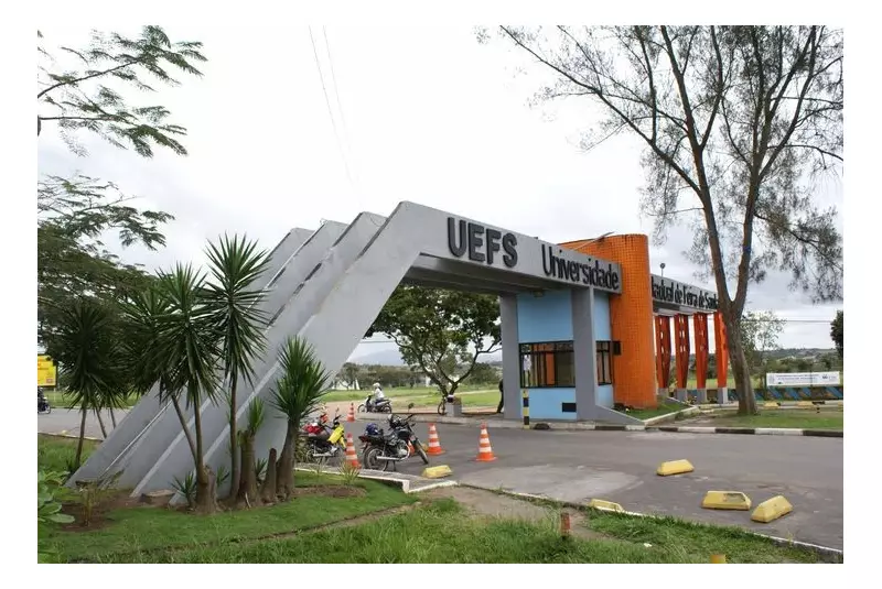 UEFS abre seleção para vagas remanescentes: saiba como garantir sua chance!