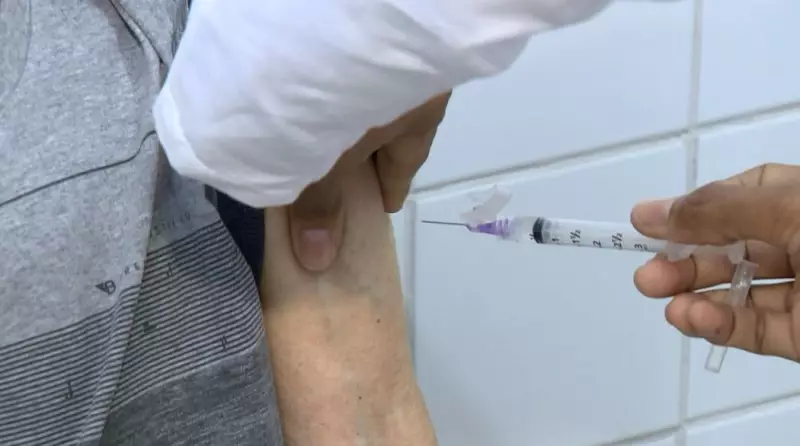 Vacinação contra gripe e COVID-19 no Sul de Minas preocupa: metas não atingidas