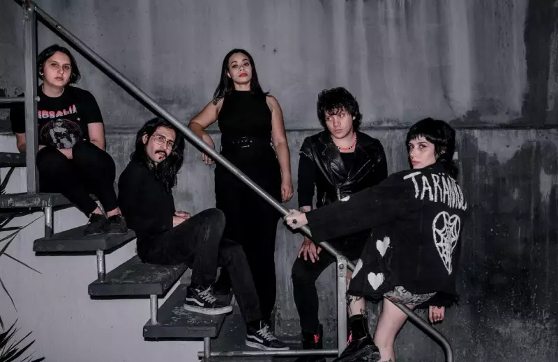 Veias Abertas Fest volta à cena em SP com arte, música autoral e performances de tirar o fôlego