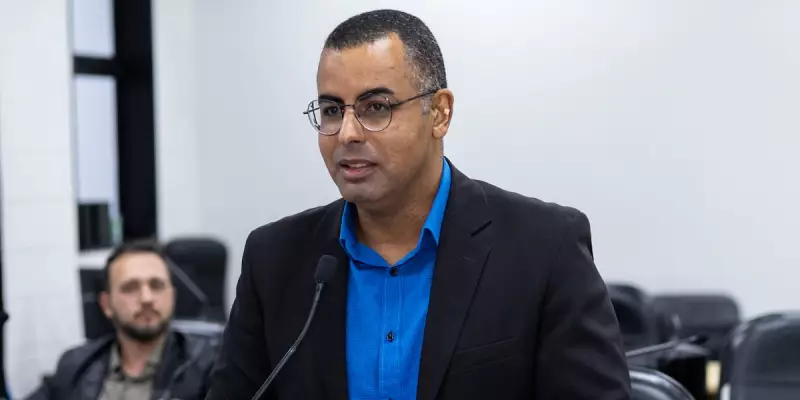 Vereador de Limeira propõe debate urgente sobre déficit habitacional na cidade