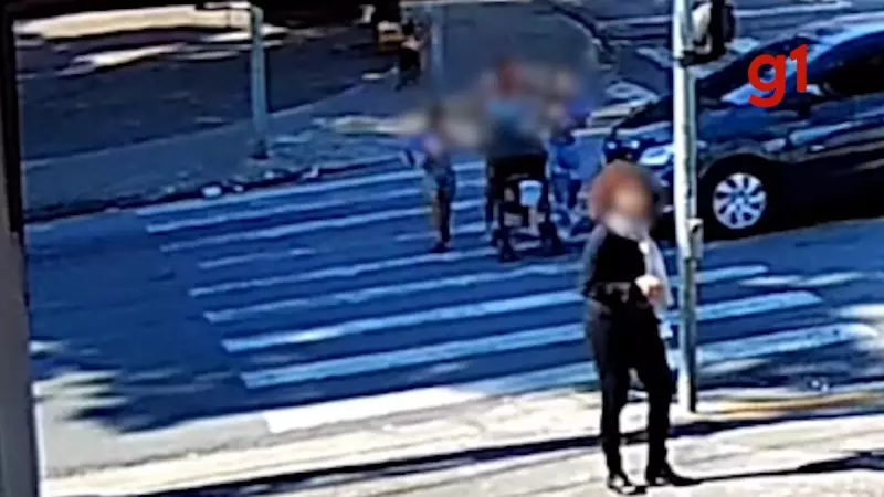 VÍDEO CHOCANTE: Mãe e filhos escapam por pouco de tragédia em atropelamento assustador em São José dos Campos