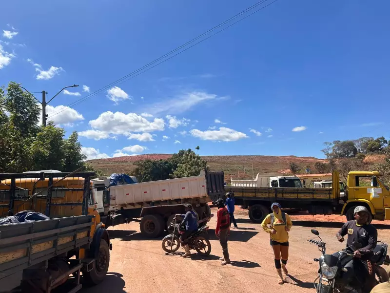 Vídeo de caminhoneiros buzinando em pedágio é antigo e não mostra paralisação nacional