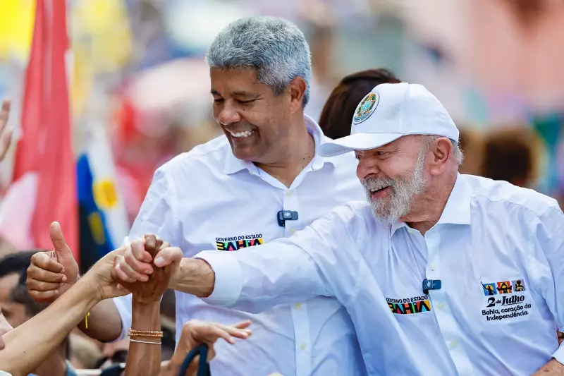 Vídeo de Lula sendo chamado de 'ladrão' em evento na Bahia é fake, confirma verificação