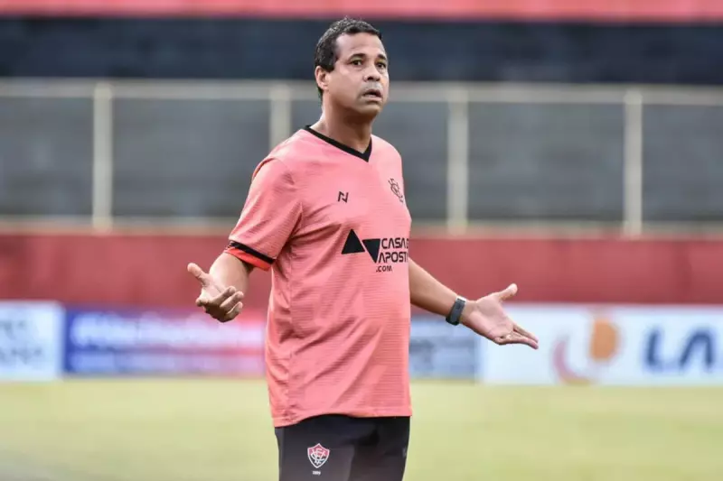 Vitória anuncia volta de Rodrigo Chagas para comandar o time Sub-20: saiba os detalhes