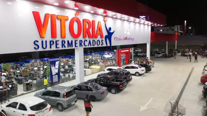 Vitoria Supermercados celebra 21 anos com promoções imperdíveis no Amazonas