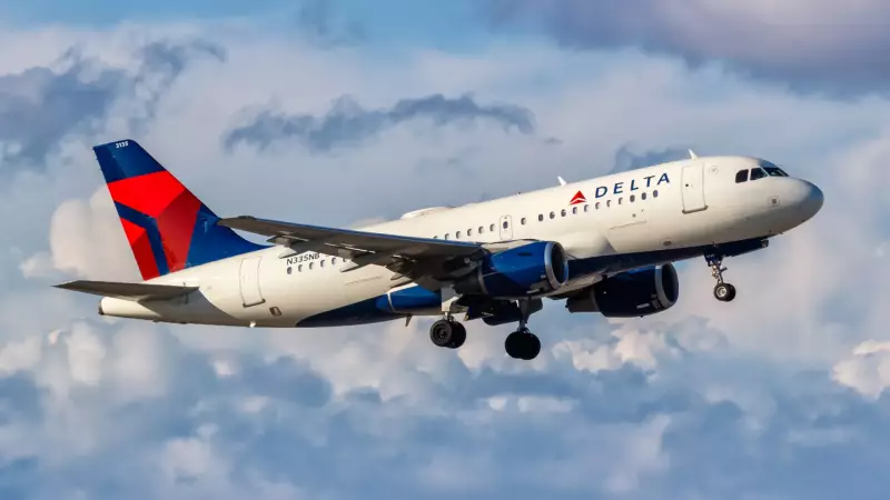 Voo Madrid-Nova York faz pouso de emergência após falha no motor: passageiros em segurança