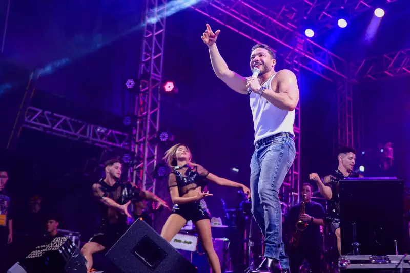 Wesley Safadão arrasa na Expoacre Juruá 2025 com show histórico em Cruzeiro do Sul