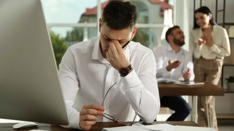7 Comportamentos que Afastam as Pessoas (e Como Evitá-los) | Guia Prático