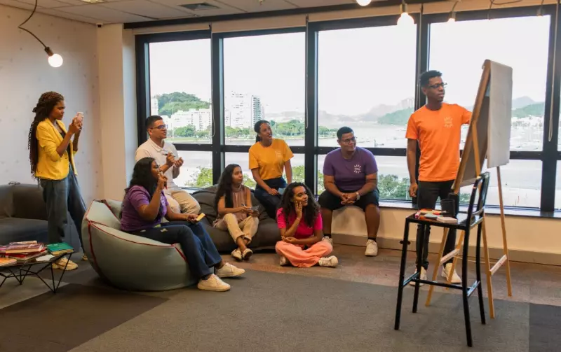 Acre Abre 500 Vagas Gratuitas Para Jovens Que Buscam Seu Primeiro Emprego — Inscrições Abertas!