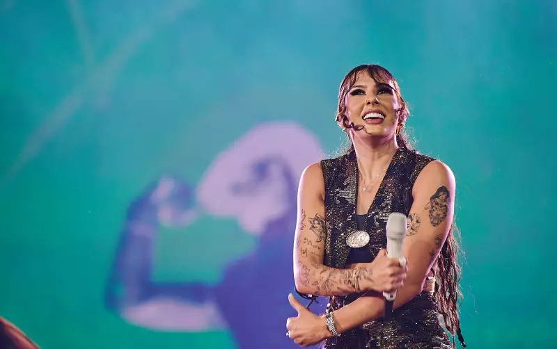Ana Castela Arrasa em Barretos: 5 Momentos Épicos do Show que Parou o Peão 2025
