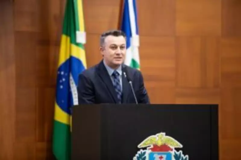 Assinatura Física em Documentos: ALMT Aprova Projeto Revolucionário de Xuxu Dal Molin