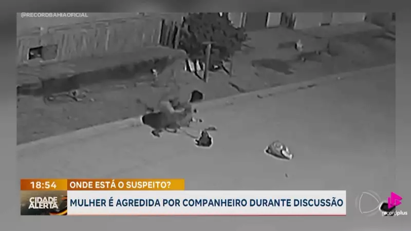 BA: Mulher sofre agressão brutal de companheiro em via pública de Teixeira de Freitas — VEJA O VÍDEO CHOCANTE