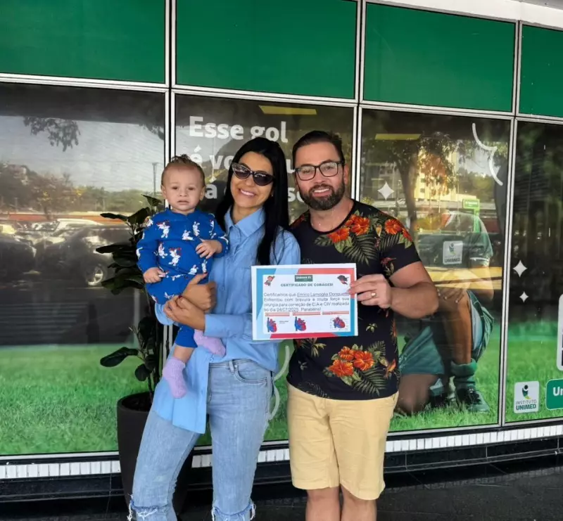 Bebê supera paradas cardíacas e família celebra alta: "Médicos não falam em milagre, mas eu falo", diz pai emocionado