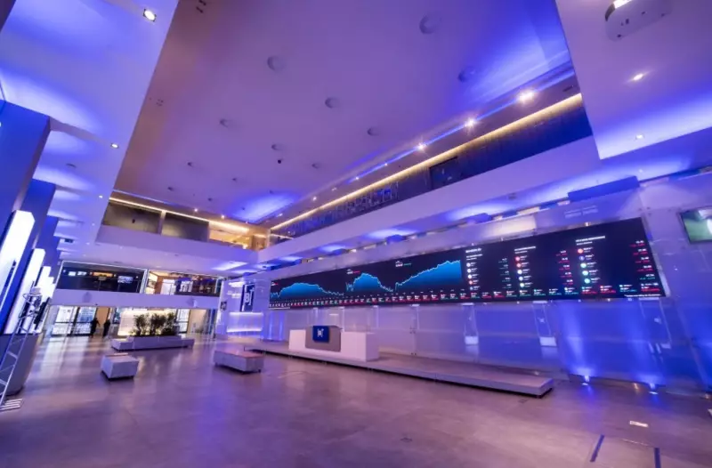 Bolsa de Valores dá passo de tartaruga: Ibovespa recua levemente em semana de cautela