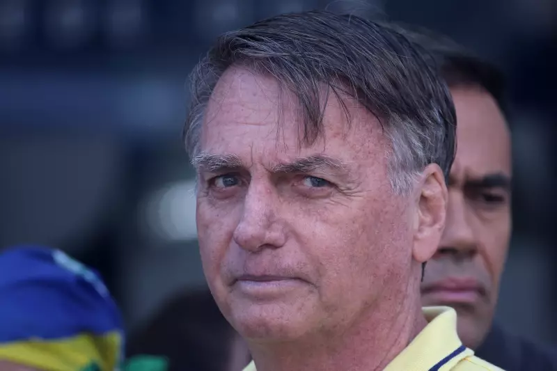 Bolsonarismo em Frangalhos: A Direita Brasileira no Divã e a Batalha pelo Comando