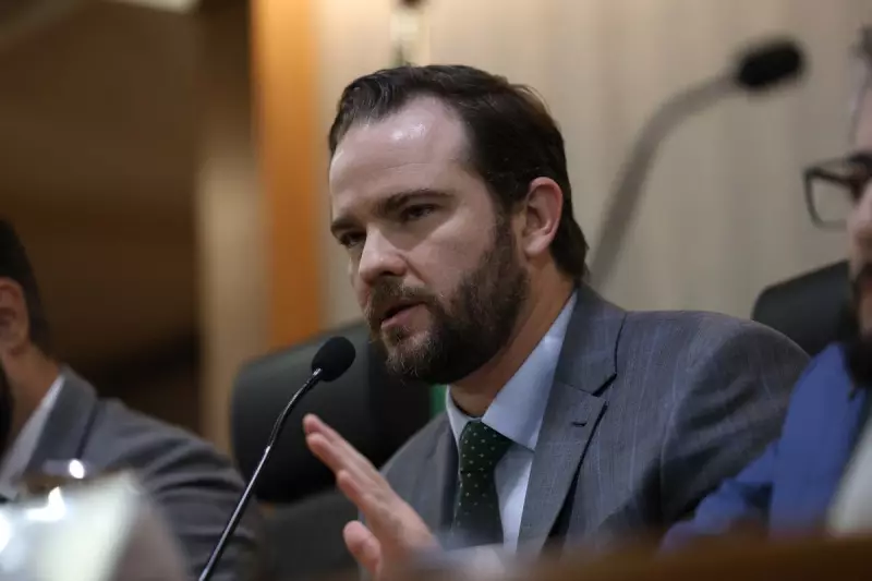 Bomba no Congresso: Projeto quer cortar R$ 196 bi em incentivos fiscais em 2026