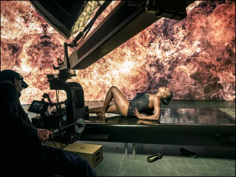 Calendário Pirelli 2026: Irina Shayk, Eva Herzigova e outras estrelas brilham em ensaio ousado