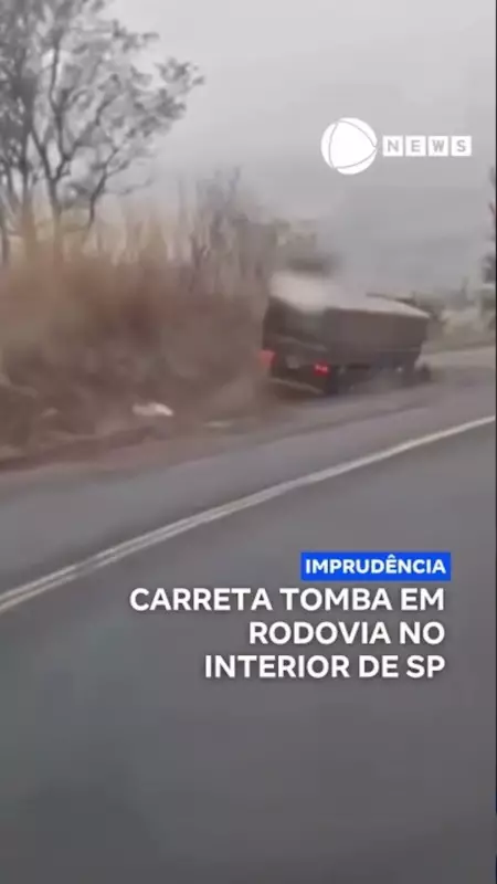 Caminhão Tomba e Fecha Rodovia em São Paulo — Veja o Caos no Trânsito