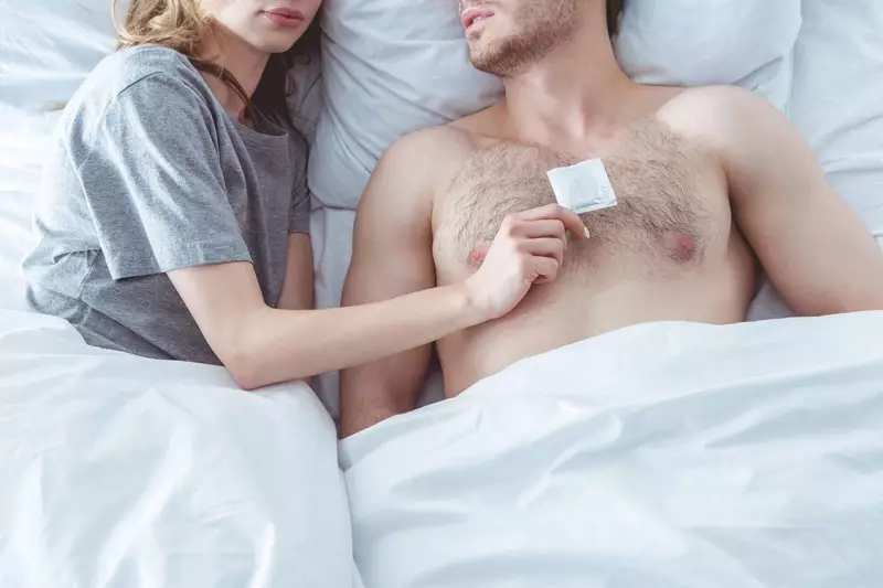 Camisinha em baixa: por que homens heterossexuais são os que menos se protegem?