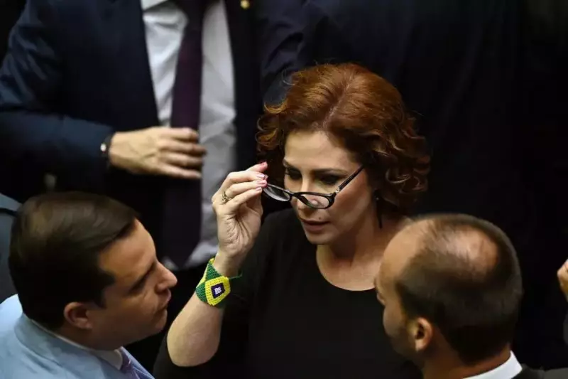 Carla Zambelli segue presa na Itália: Justiça mantém decisão após audiência tensa