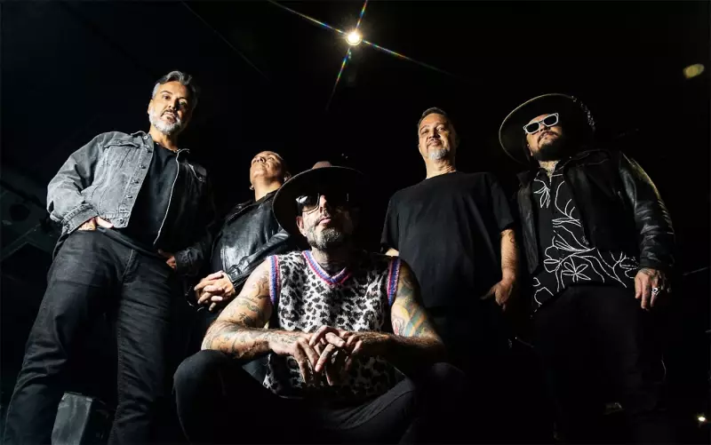 Charlie Brown Jr. e Detonautas agitam Capital Moto Week 2025 com show imperdível neste sábado