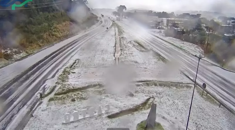 Chuva de granizo transforma cidade do Paraná em cenário de inverno europeu; veja VÍDEO