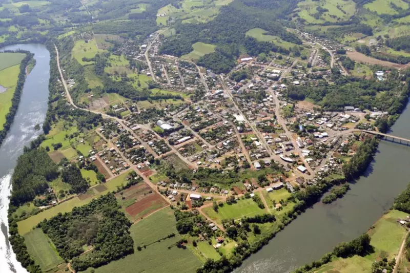 Cidade das Águas Termais em SC abre concurso com salários de até R$ 18,9 mil — veja como se inscrever!