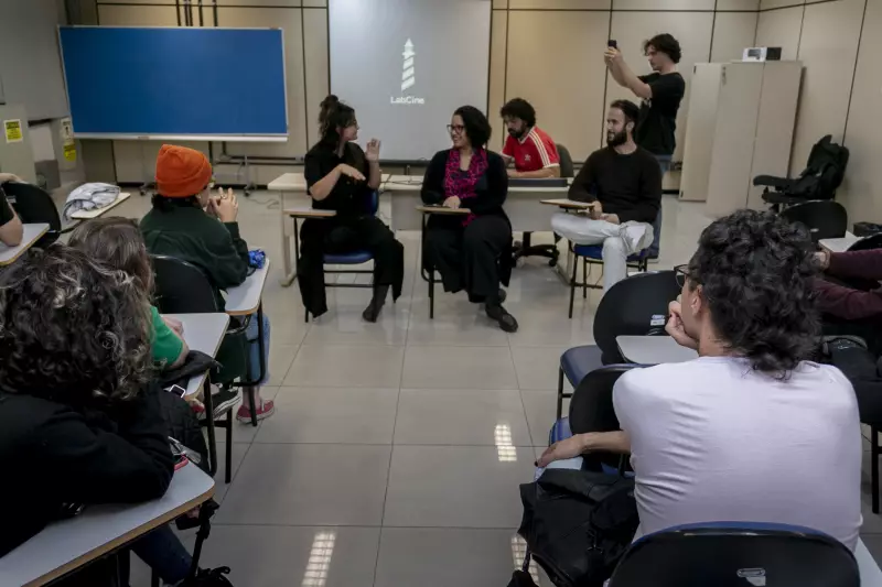 Cine Farol em Sorocaba: Filme e Debate Revelam os Novos Signados de Família na Atualidade