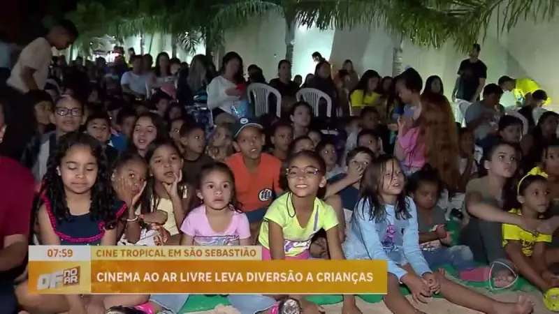 Cinema a Céu Aberto Encanta Crianças em São Sebastião-DF: Diversão e Magia nas Noites do Distrito Federal